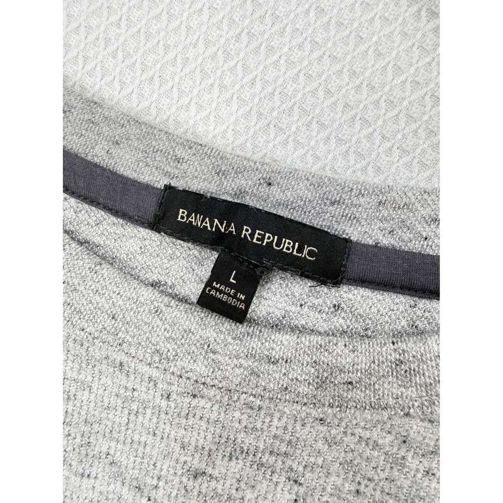 Banana Republic Men's Waffle Knit Crewneck Sweatshirt Gray Size Large